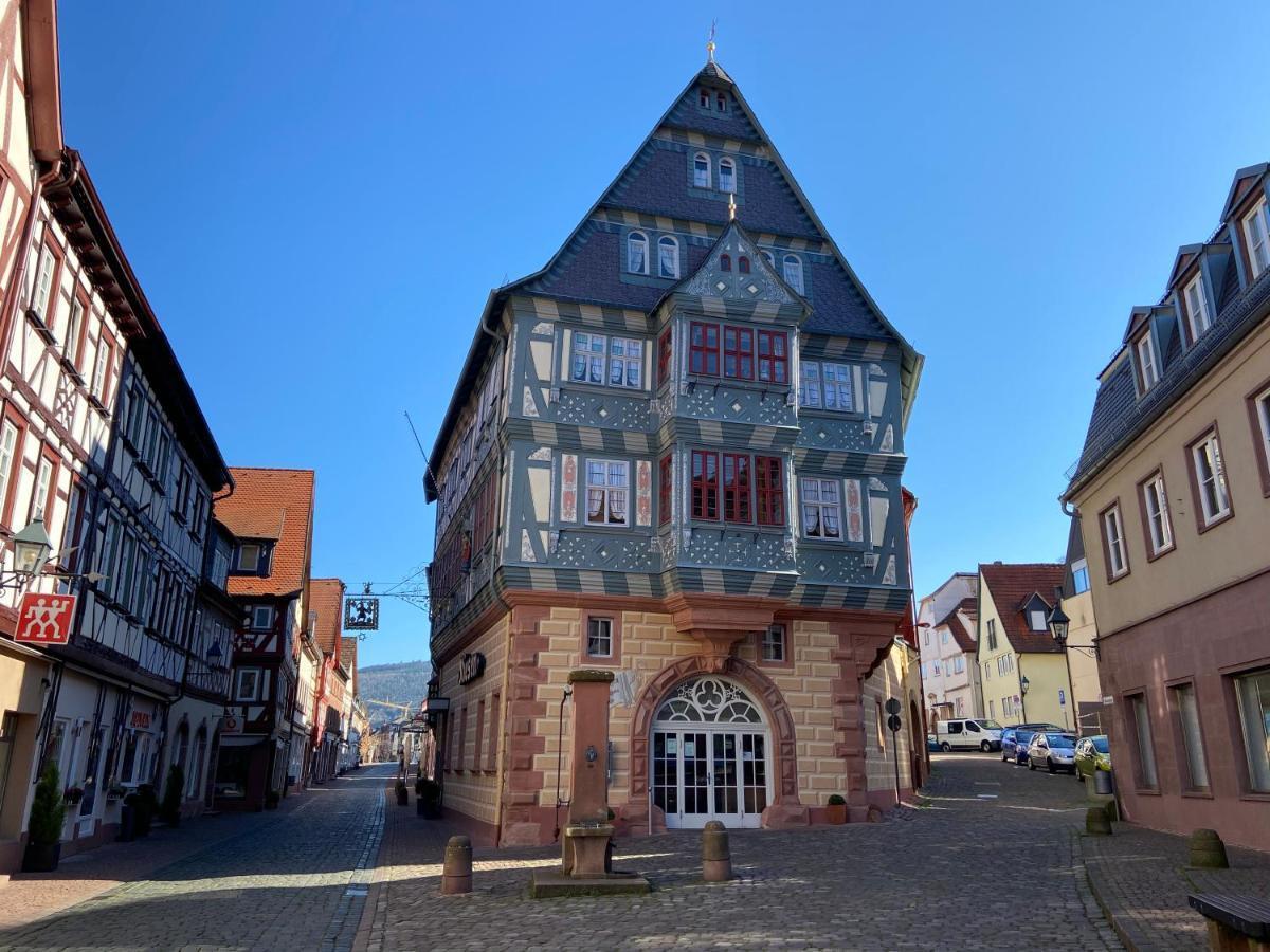 Hotel Zum Riesen - Aelteste Fuerstenherberge Deutschlands Miltenberg Bagian luar foto