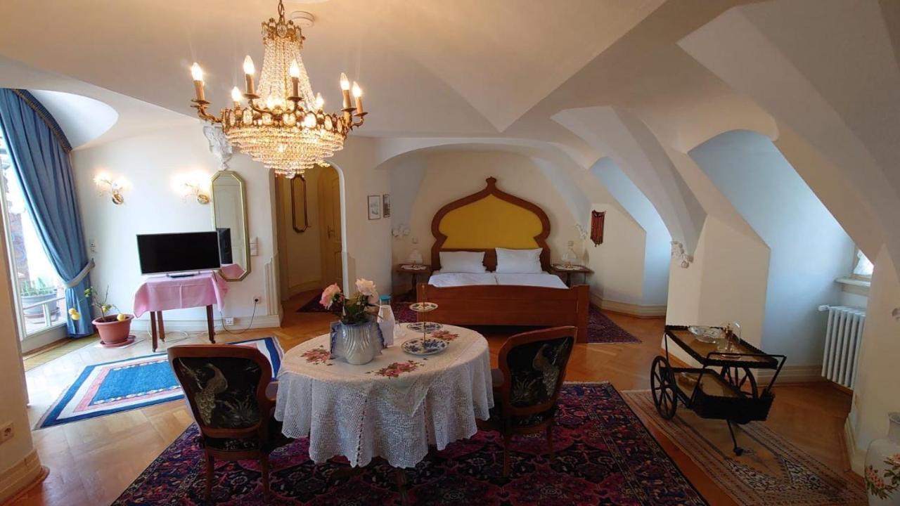 Hotel Zum Riesen - Aelteste Fuerstenherberge Deutschlands Miltenberg Bagian luar foto