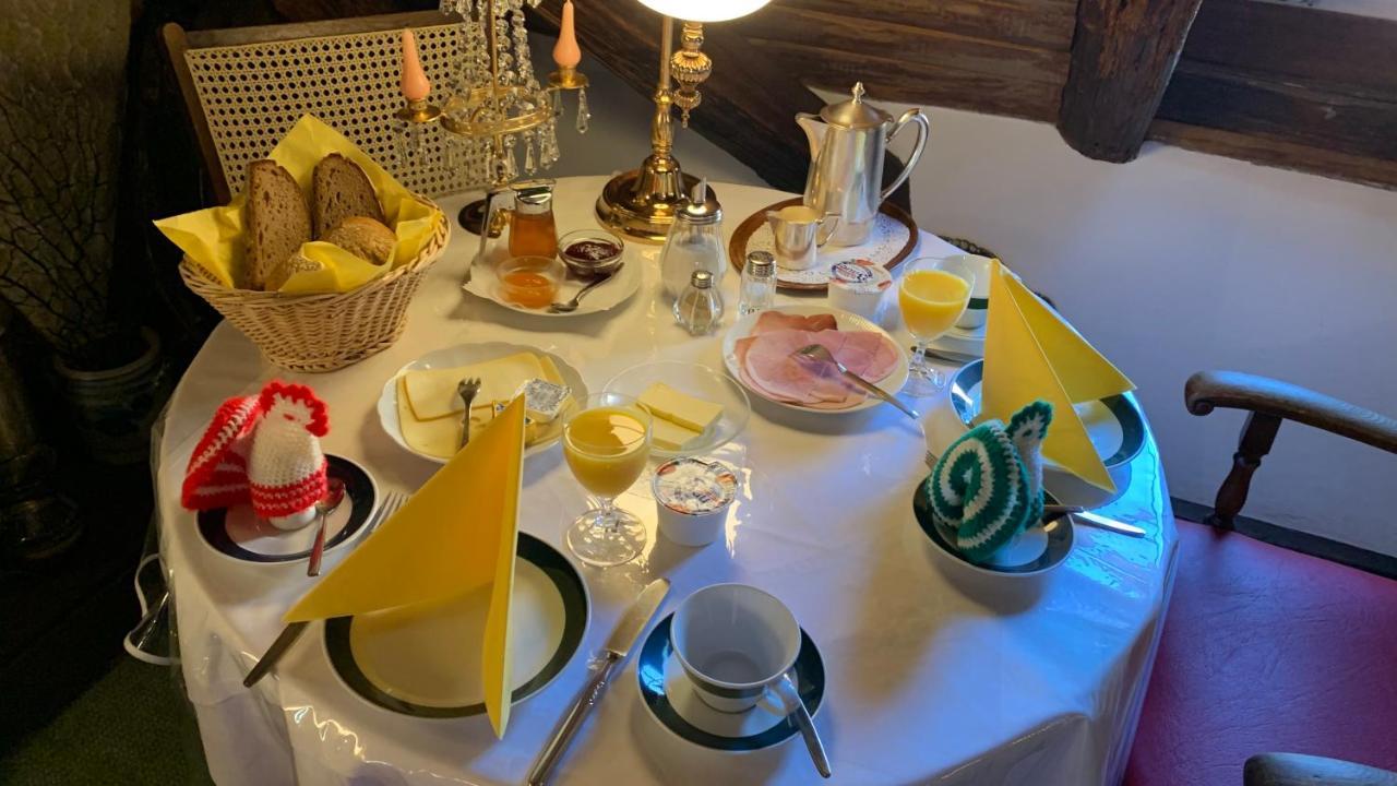 Hotel Zum Riesen - Aelteste Fuerstenherberge Deutschlands Miltenberg Bagian luar foto