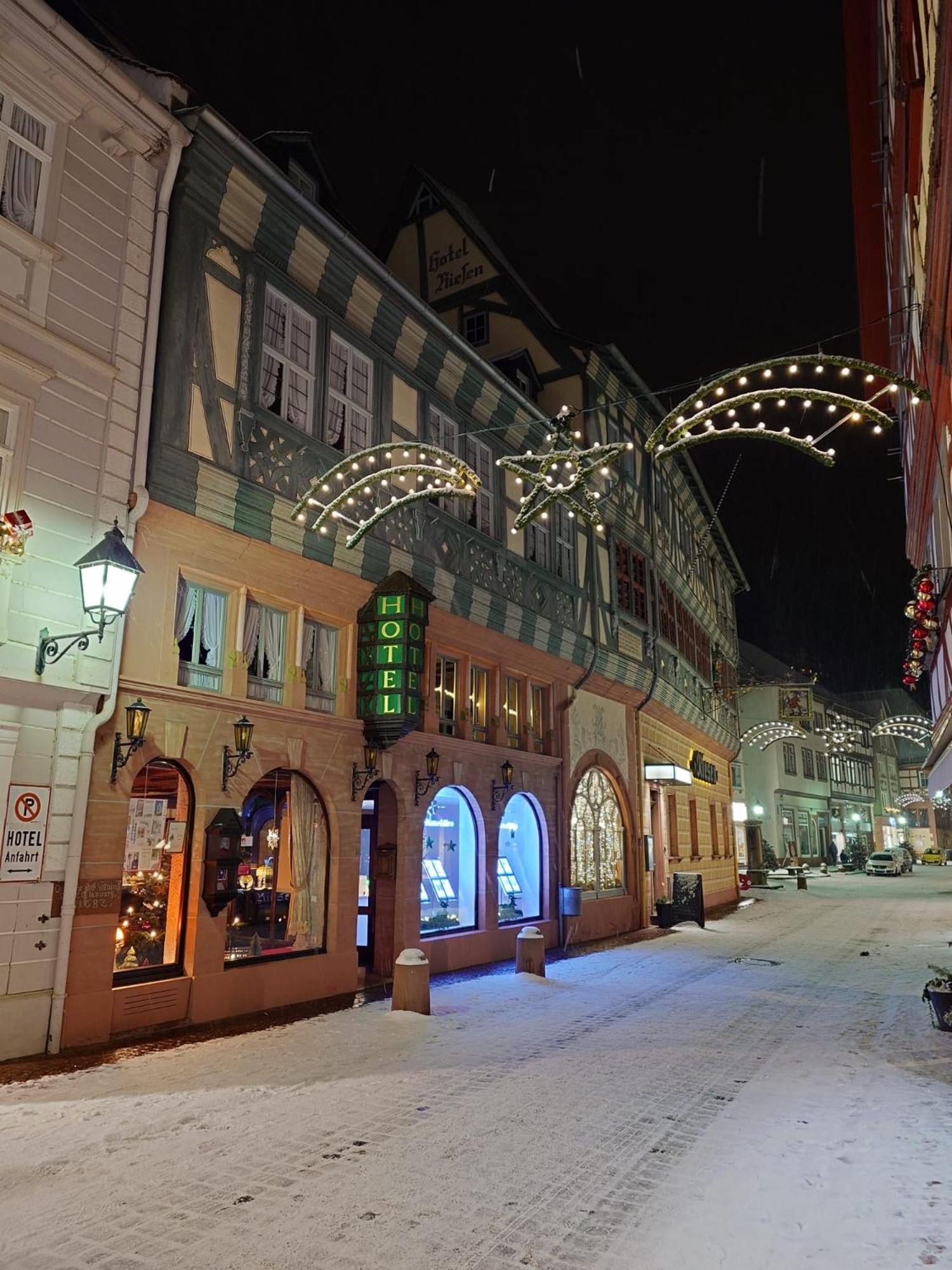 Hotel Zum Riesen - Aelteste Fuerstenherberge Deutschlands Miltenberg Bagian luar foto